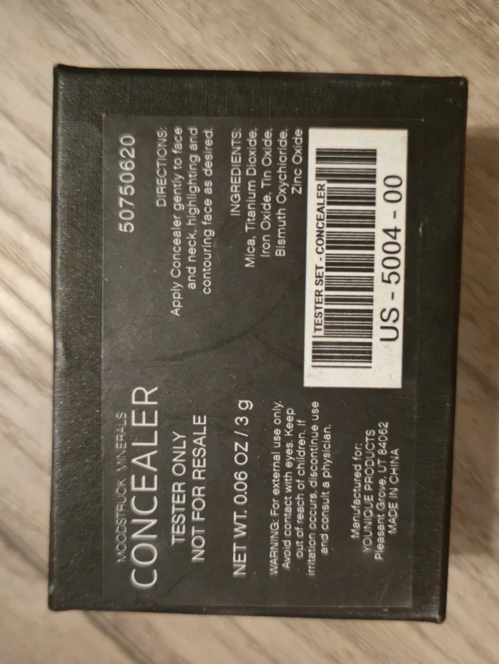Younique Black Embossed Women's Makeup, Seller Startup Kit..